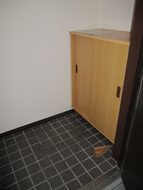 玄関　下駄箱