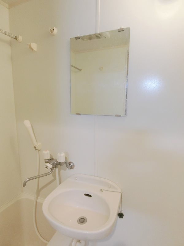 洗面設備　同仕様参考写真