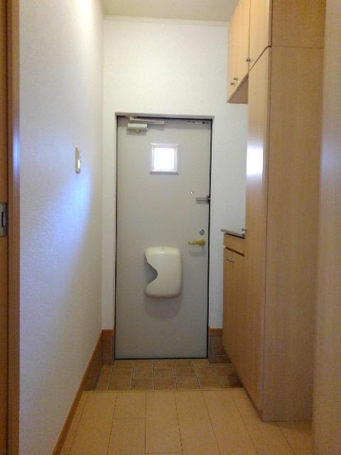 玄関　図面と現状に相違がある場合には現状を優先