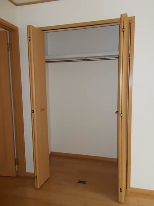 収納　図面と現状に相違がある場合には現状を優先
