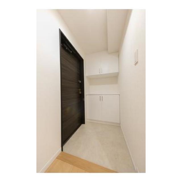 玄関　※写真は同タイプ住戸です。