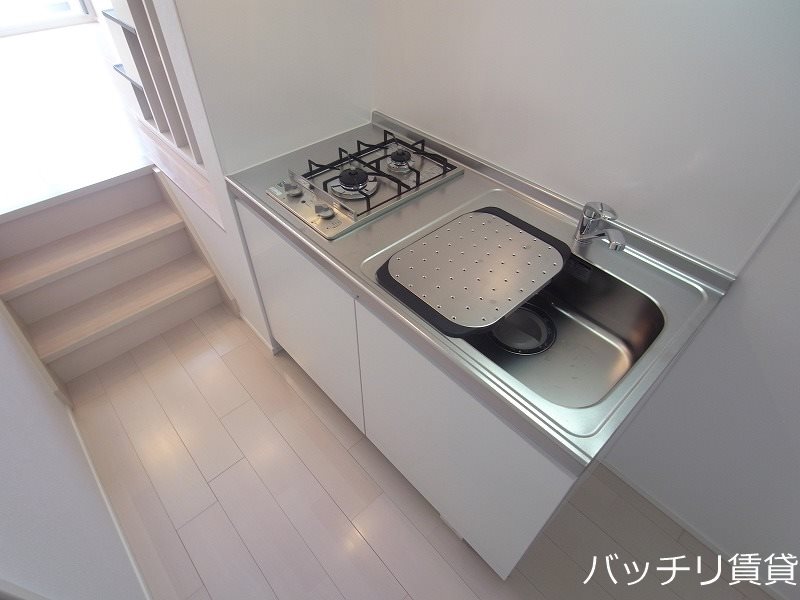 キッチン　同型タイプの為、現状を優先いたします。