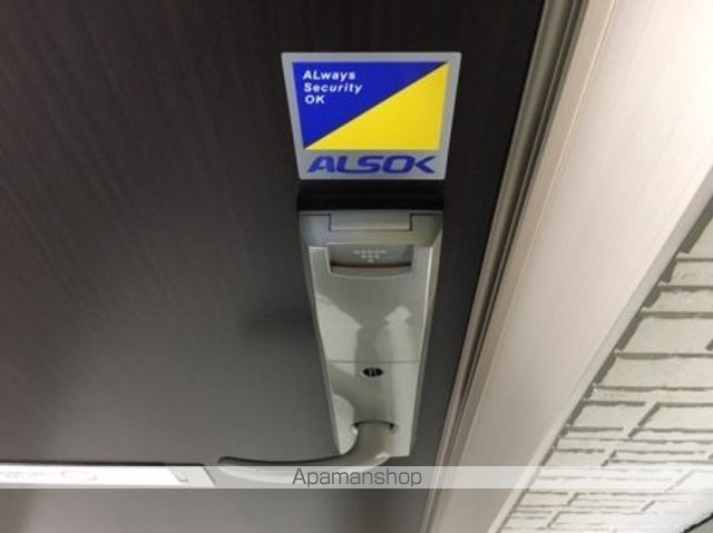 ＪＲ奥羽本線 秋田駅 徒歩5分 2階建 築15年の玄関写真