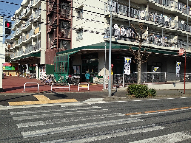 スーパー　マルエツ 「六ッ川店」（スーパー）まで562m