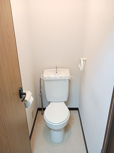 ＪＲ山陰本線 綾部駅 徒歩8分 2階建 築30年のトイレ写真