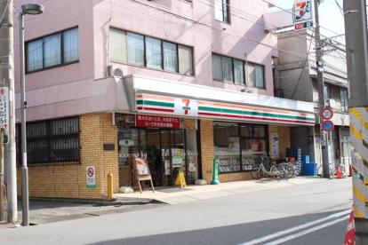 コンビニ　セブンイレブン 川崎小田店（コンビニ）まで298m