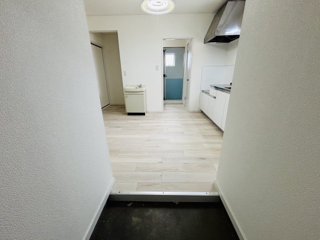 玄関　※退去前の写真になります
