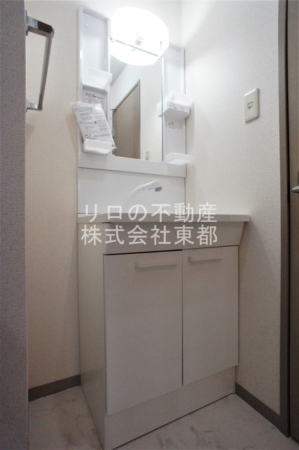 洗面設備　洗髪洗面化粧台なのでおでかけ準備もラクラクです☆