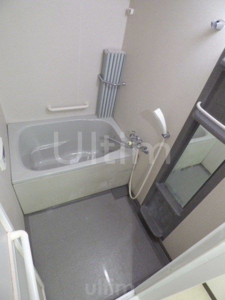 バス・シャワールーム　※他のお部屋です、ご参考までに