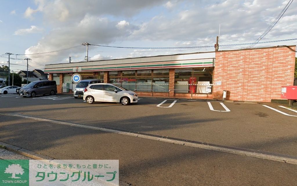 コンビニ　セブンイレブン横浜荏田東4丁目店（コンビニ）まで160m