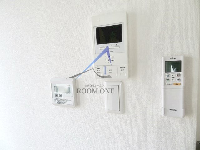 セキュリティ　モニター付きインターホンです。