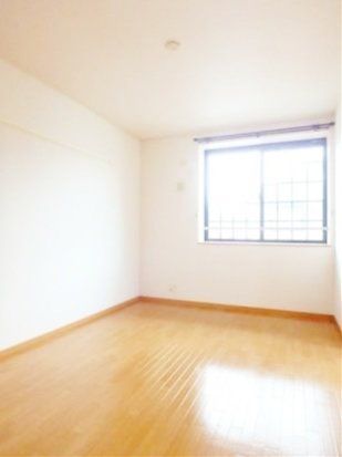 その他部屋・スペース　2面採光で明るいお部屋です