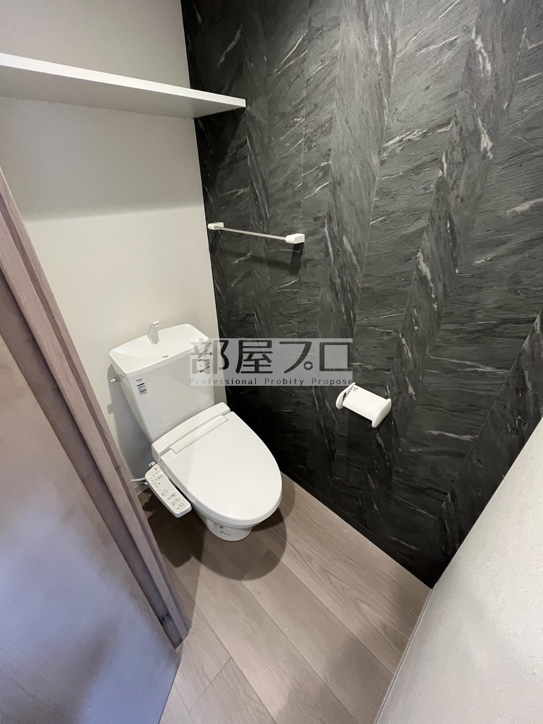 地下鉄東西線 南郷７丁目駅 徒歩3分 4階建 築3年のトイレ写真