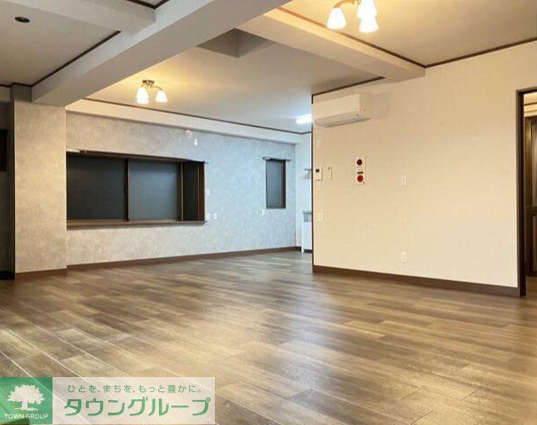川崎ビルの居間写真