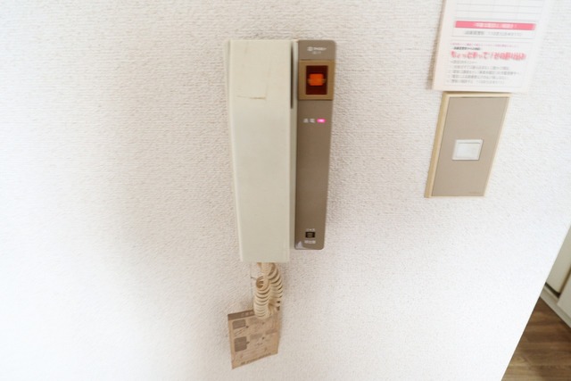 セキュリティ　モニター付きインターホンに交換済