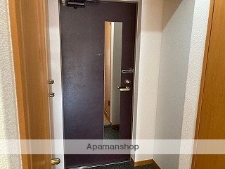 ＪＲ中央線 荻窪駅 徒歩4分 8階建 築26年の玄関写真