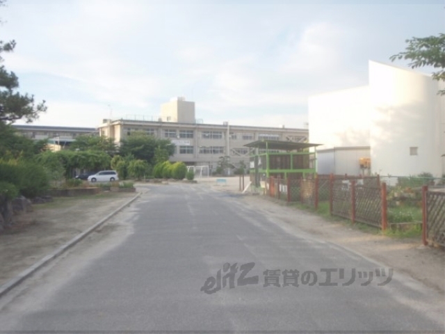 小学校　槙島小学校（小学校）まで1100m
