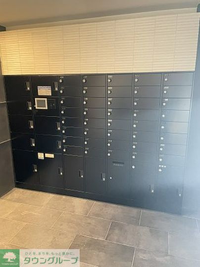 西武新宿線 新井薬師前駅 徒歩10分 5階建 築5年の外観写真