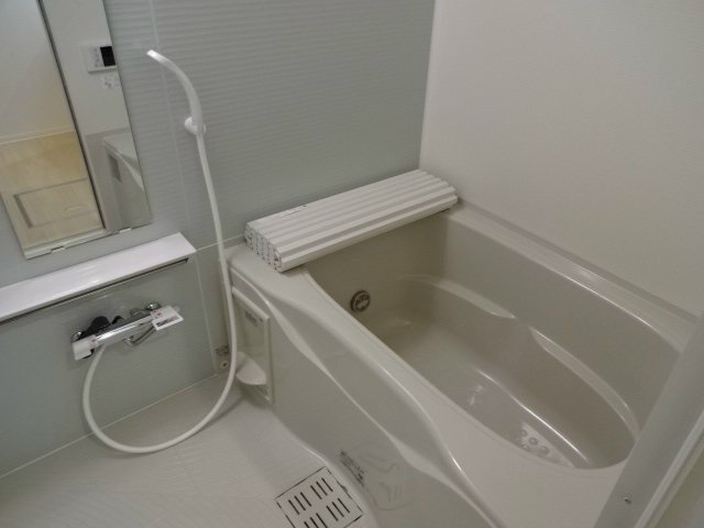 バス・シャワールーム　追い焚きバス
