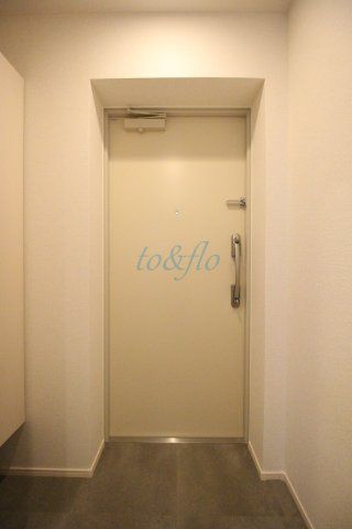 小田急線 登戸駅 徒歩4分 4階建 築1年の玄関写真