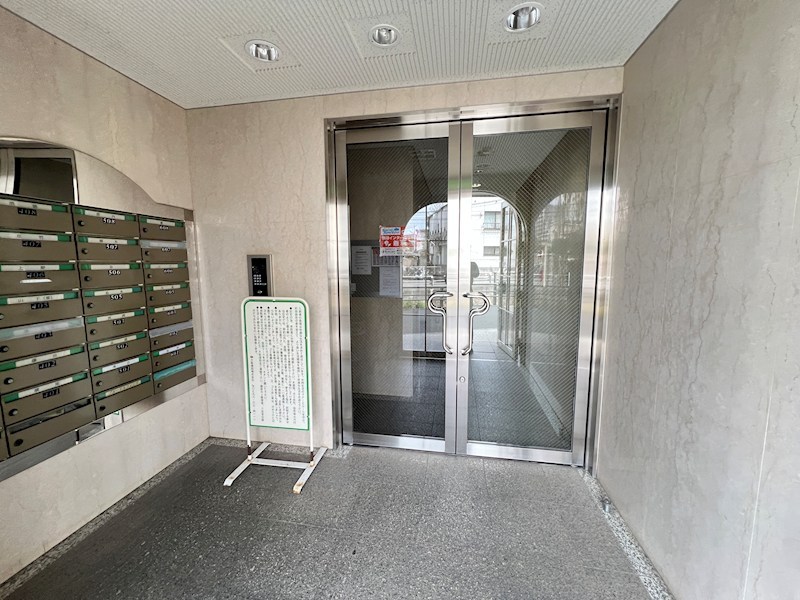 阪急神戸線 西宮北口駅 徒歩1分 6階建 築29年の外観写真