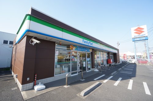 コンビニ　ファミリーマート 市原八幡北町店（コンビニ）まで553m