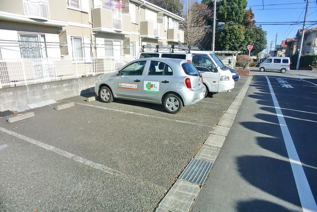 駐車場　☆敷地内駐車場☆