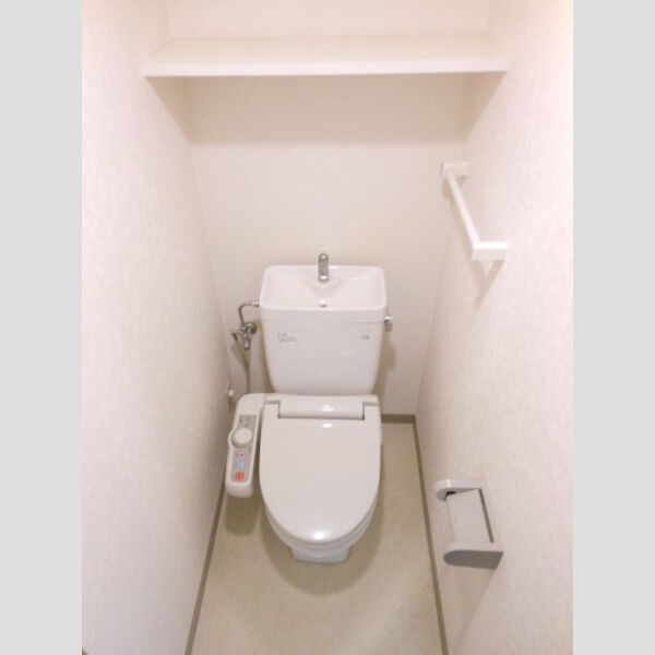トイレ　バストイレ別