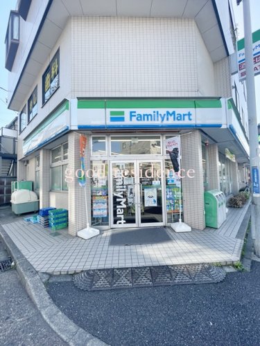コンビニ　ファミリーマート 神大入口店（コンビニ）まで385m