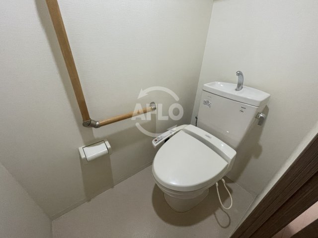 ＪＲ桜島線 ユニバーサルシティ駅 徒歩2分 20階建 築19年のトイレ写真