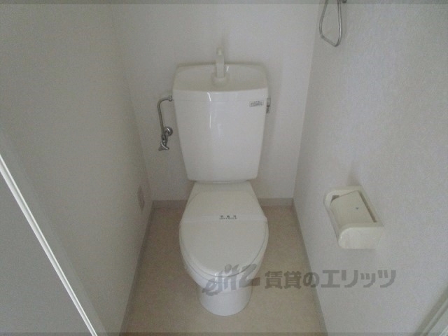 京阪本線 伏見桃山駅 徒歩30分 6階建 築21年のトイレ写真