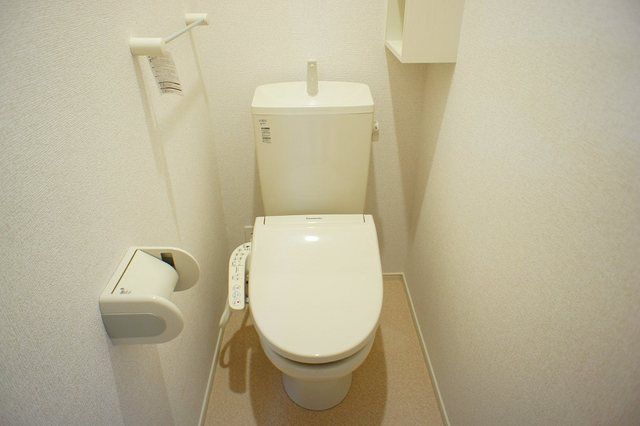 BLESS三郷 A棟のトイレ写真