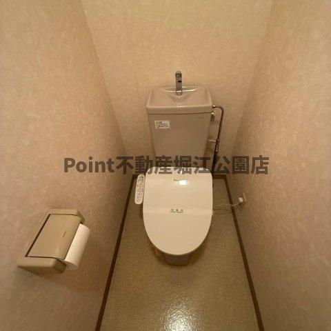 地下鉄長堀鶴見緑地線 西長堀駅 徒歩4分 9階建 築24年のトイレ写真