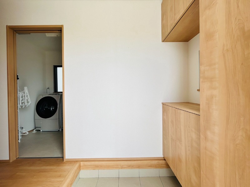 喜屋武戸建ての玄関写真