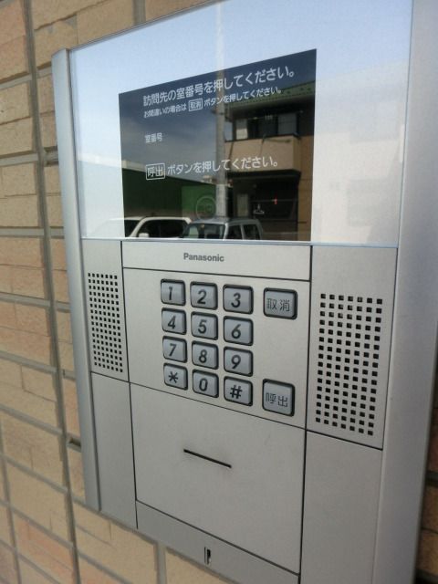 セキュリティ　オートロックで安心