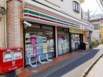 コンビニ　セブンイレブン（コンビニ）まで600m