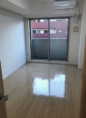 居室・リビング　写真は同タイプ住居です。