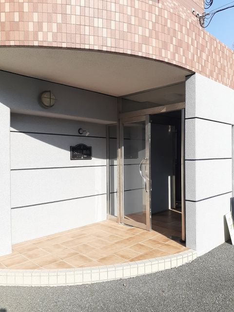 湘南モノレール 湘南深沢駅 徒歩2分 3階建 築20年の外観写真