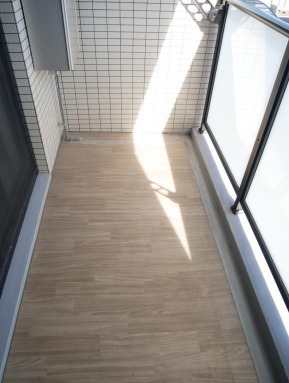 バルコニー　洗濯物はこちらへどうぞ。