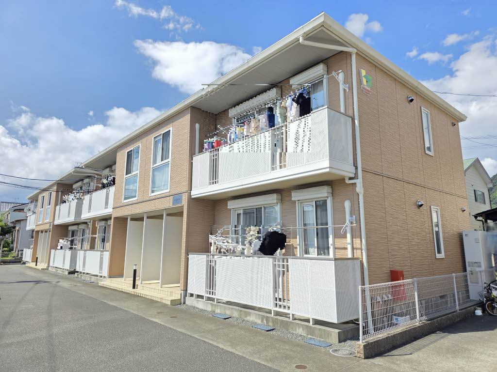 建物外観　建物外観を気になさる方へ、見た目の良い物件です