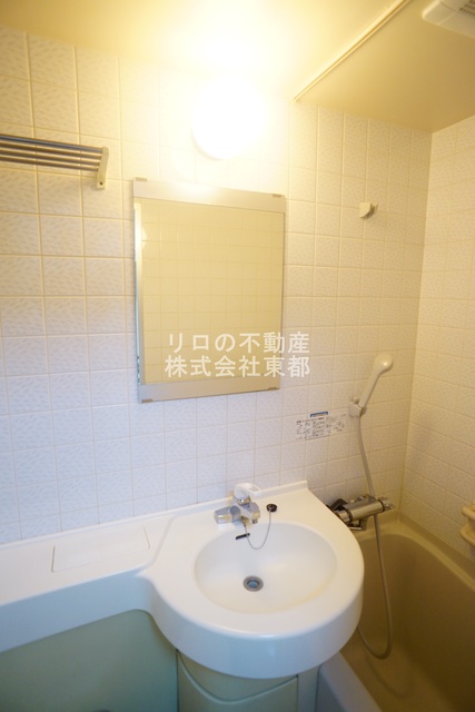 洗面設備　洗面ボウルもついているので、ここで洗顔できますね☆