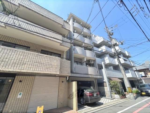 グランシャリオ勝屋の外観写真
