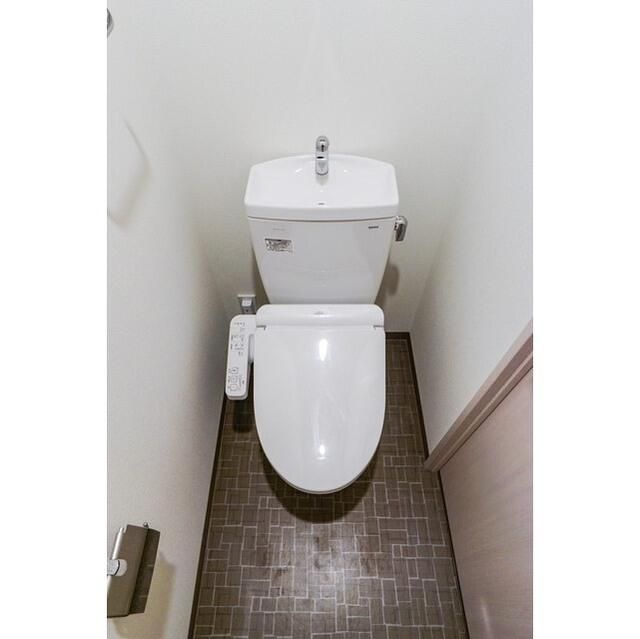 トイレ　ゆったりとした空間のトイレです