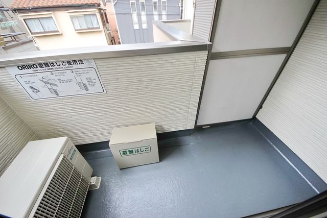 バルコニー