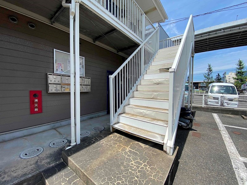 ＪＲ日豊本線 城野駅 バス乗車時間：10分 最寄りバス停で下車 徒歩2分 2階建 築32年の外観写真