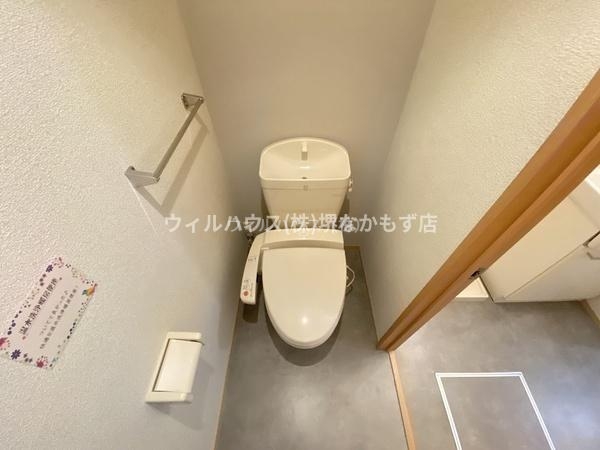 トイレ　ウォシュレット付きです！