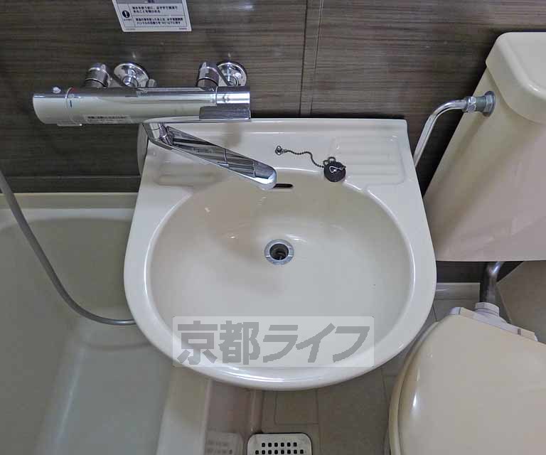 洗面設備　洗面台です。