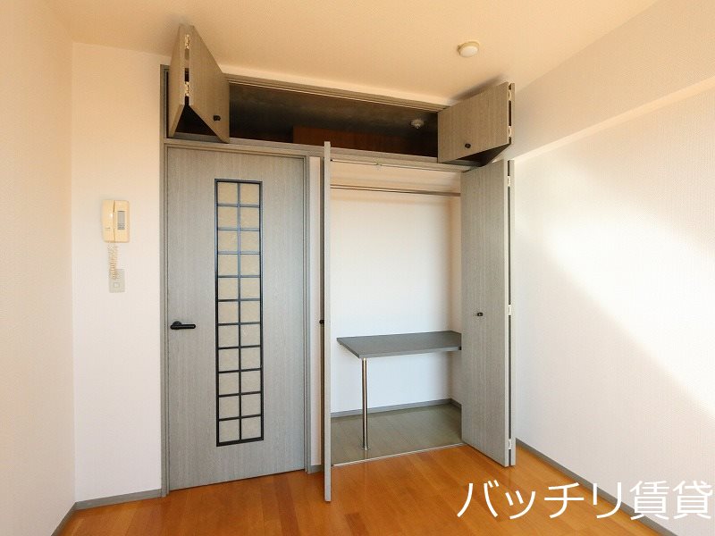 収納　別号室写真の為、現況を優先いたします。