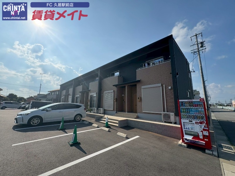 エントランス　外観パース