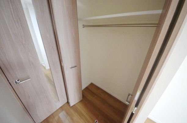 収納　参考写真：別部屋タイプ